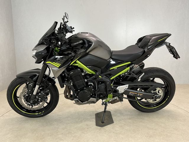 kawasaki - z900