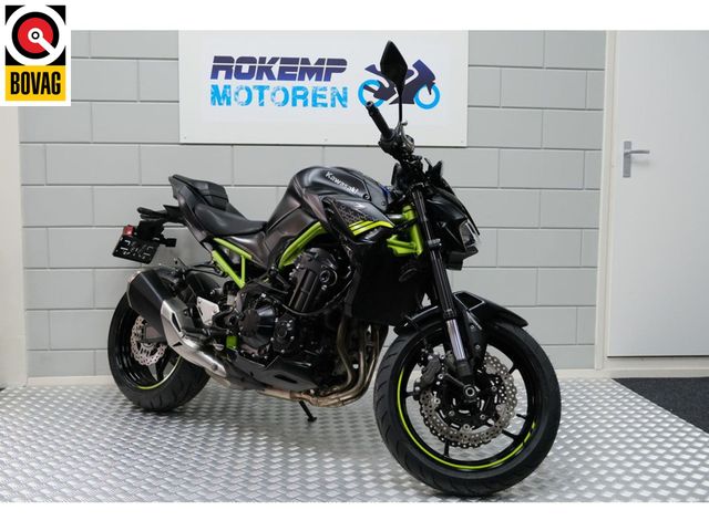 kawasaki - z900