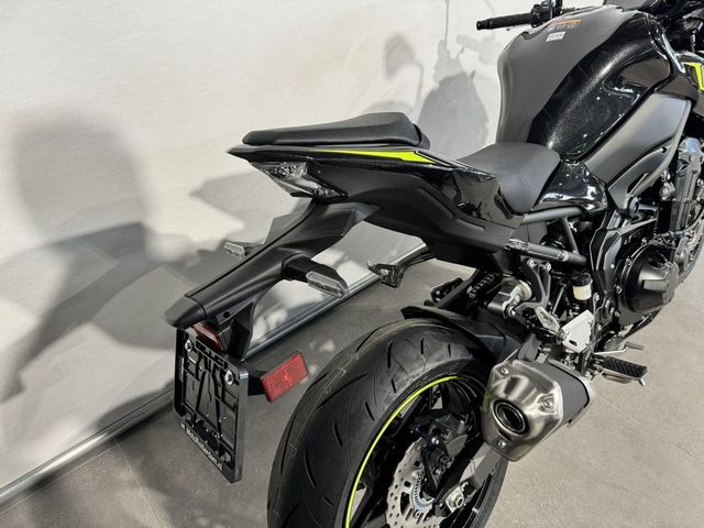 kawasaki - z900