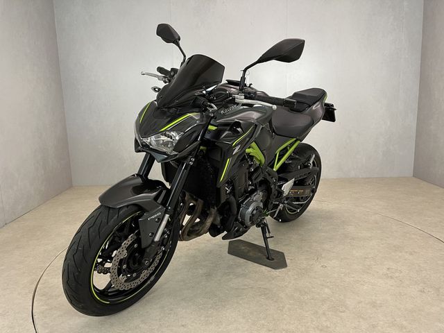 kawasaki - z900