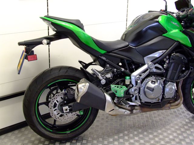 kawasaki - z900