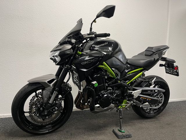 kawasaki - z900