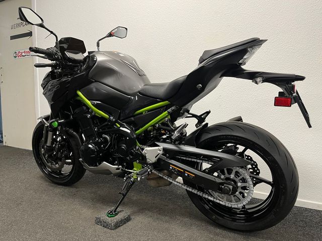 kawasaki - z900