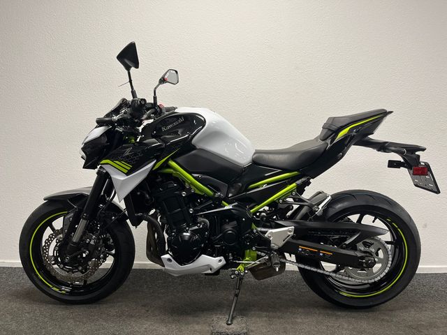 kawasaki - z900