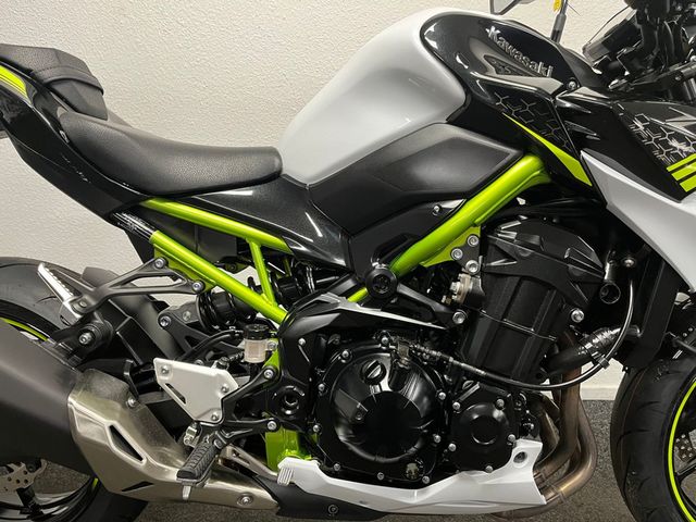 kawasaki - z900