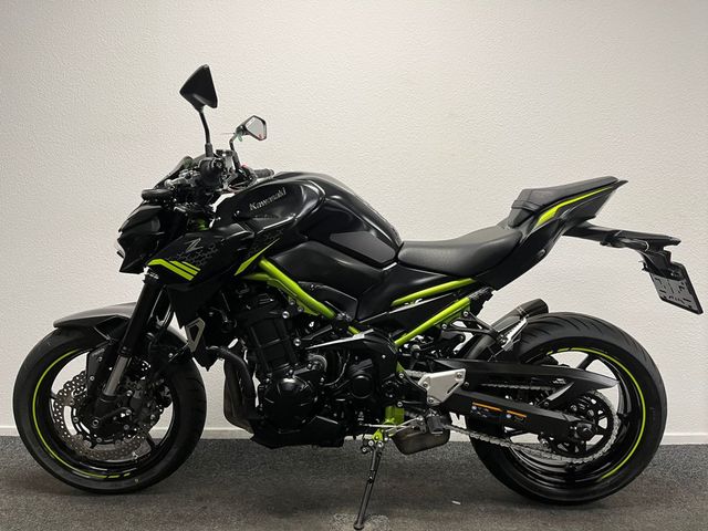 kawasaki - z900