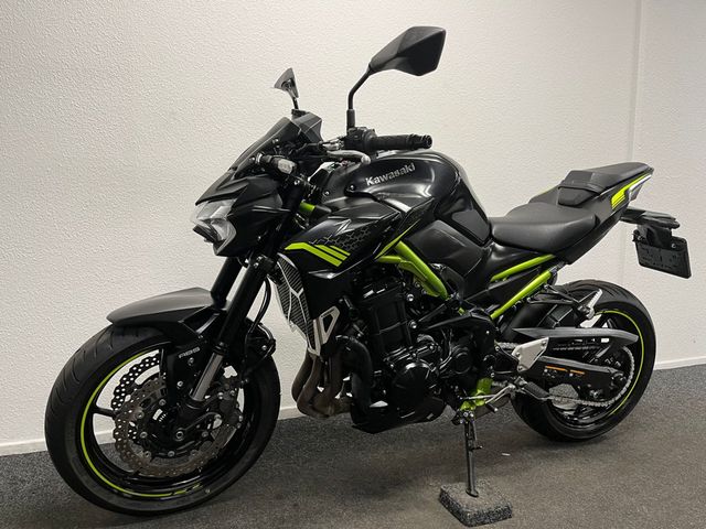 kawasaki - z900