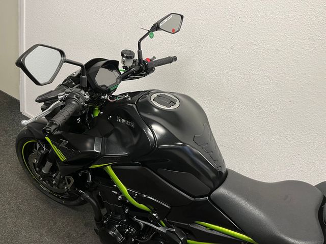 kawasaki - z900