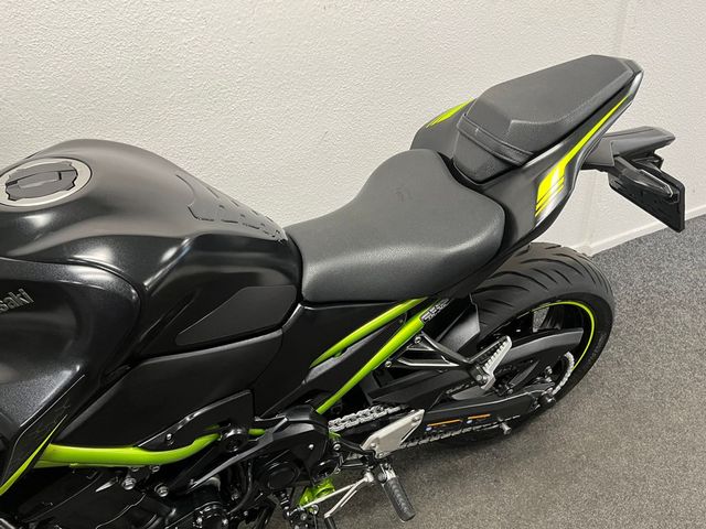 kawasaki - z900