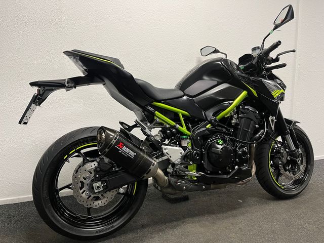 kawasaki - z900