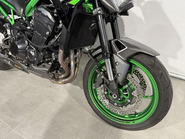 kawasaki - z900