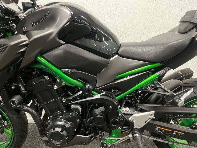 kawasaki - z900