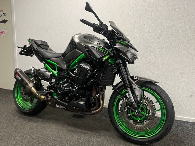 kawasaki - z900