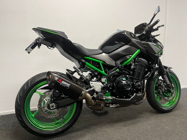 kawasaki - z900