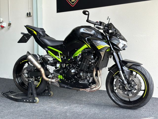 kawasaki - z900