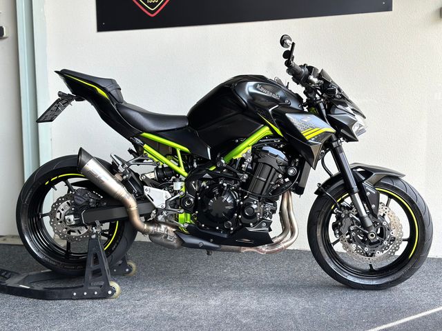 kawasaki - z900