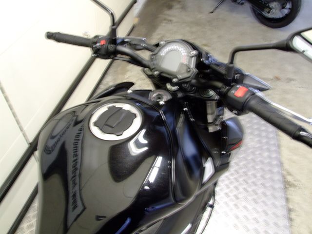 kawasaki - z900