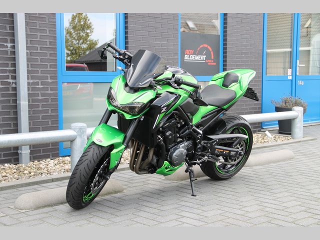 kawasaki - z900