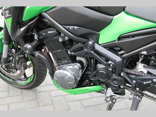 kawasaki - z900