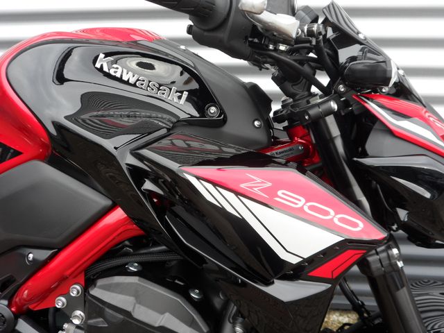 kawasaki - z900