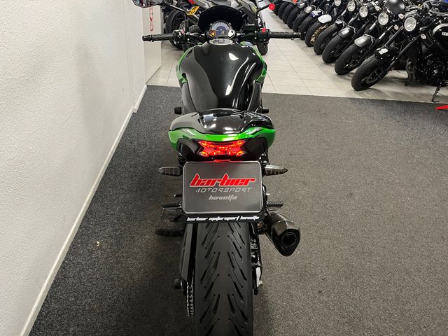 kawasaki - z900