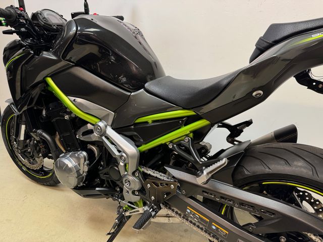 kawasaki - z900