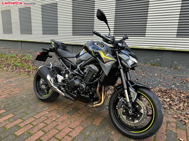 kawasaki - z900