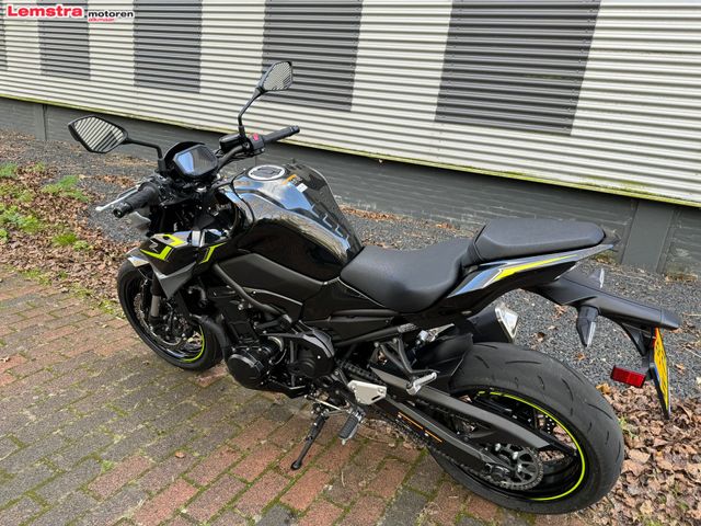 kawasaki - z900