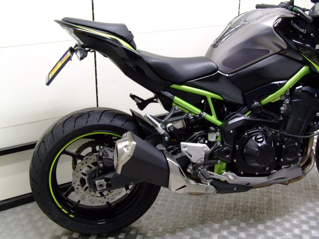 kawasaki - z900