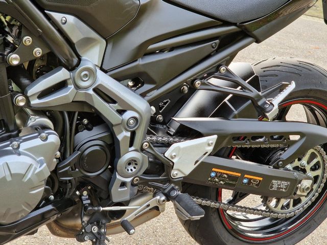 kawasaki - z900