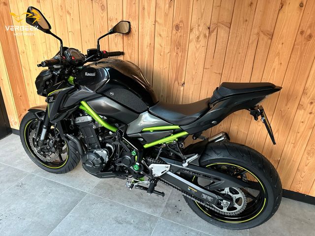 kawasaki - z900