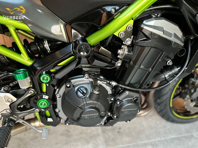 kawasaki - z900