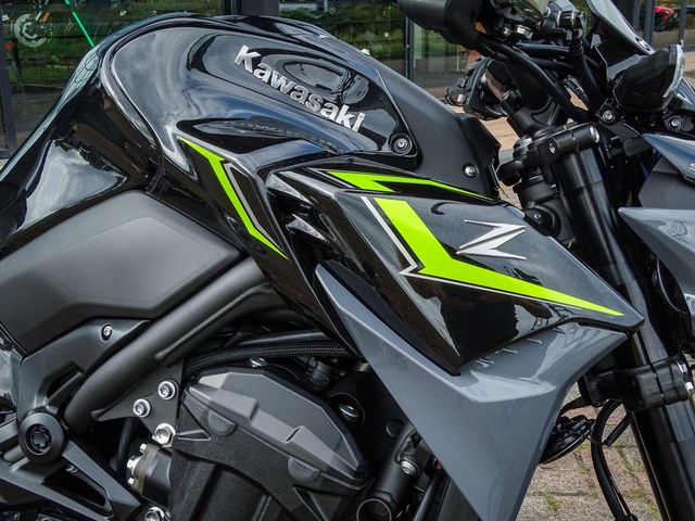 kawasaki - z900