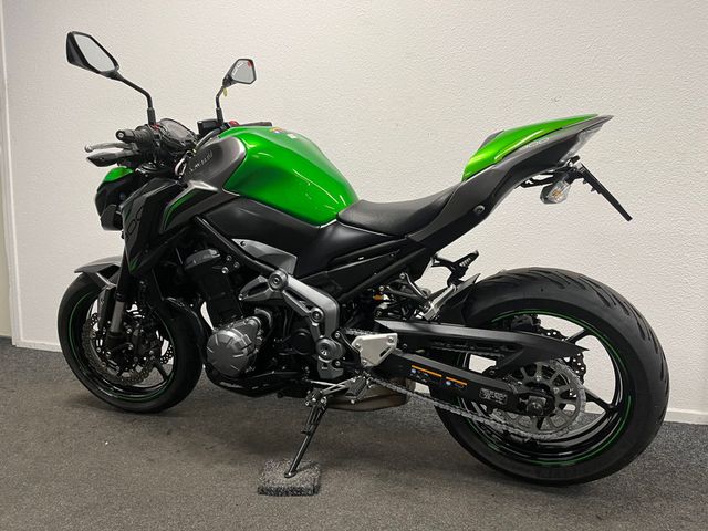 kawasaki - z900