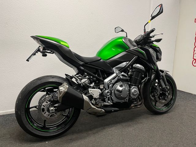 kawasaki - z900