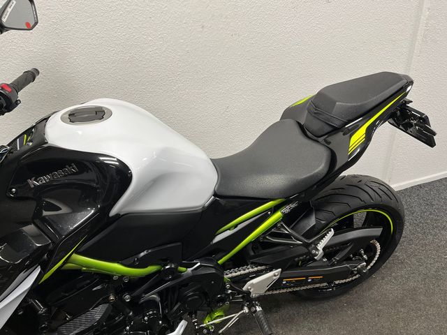 kawasaki - z900