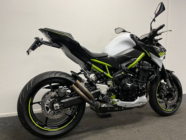 kawasaki - z900