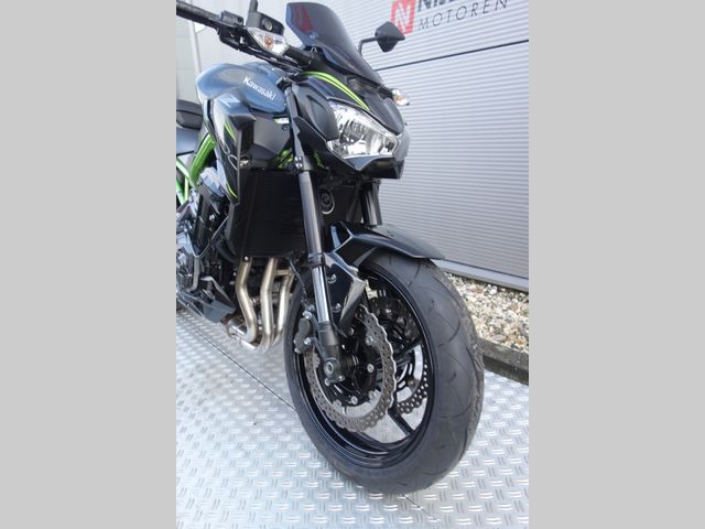 kawasaki - z900