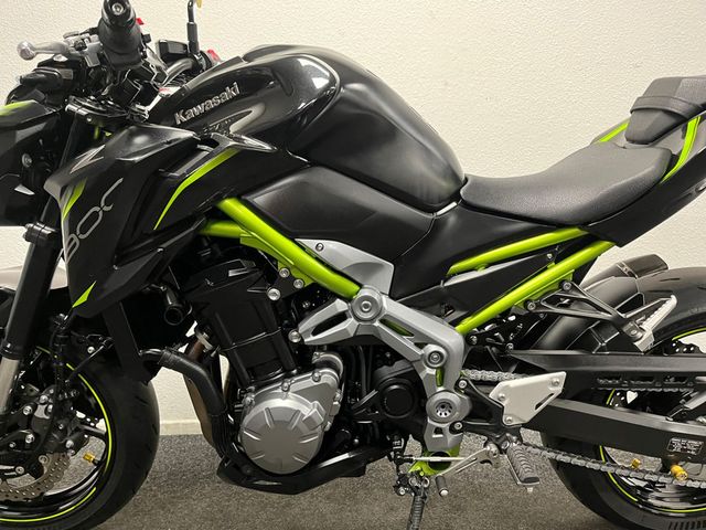 kawasaki - z900