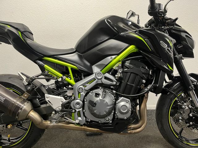 kawasaki - z900