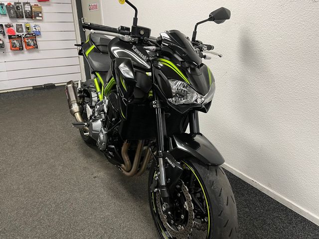 kawasaki - z900