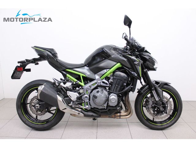 kawasaki - z900