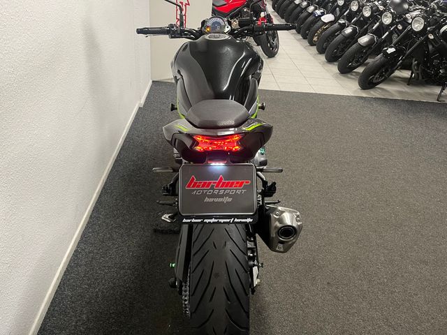 kawasaki - z900