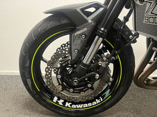 kawasaki - z900