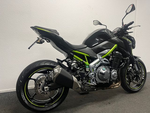 kawasaki - z900