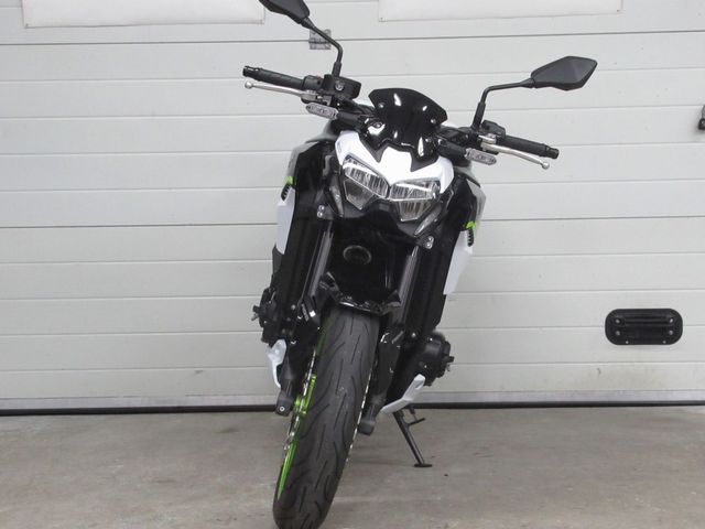 kawasaki - z900