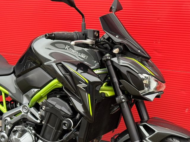 kawasaki - z900