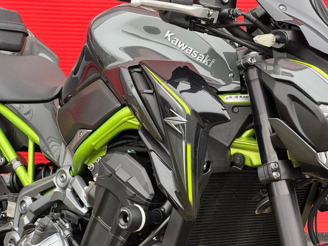 kawasaki - z900