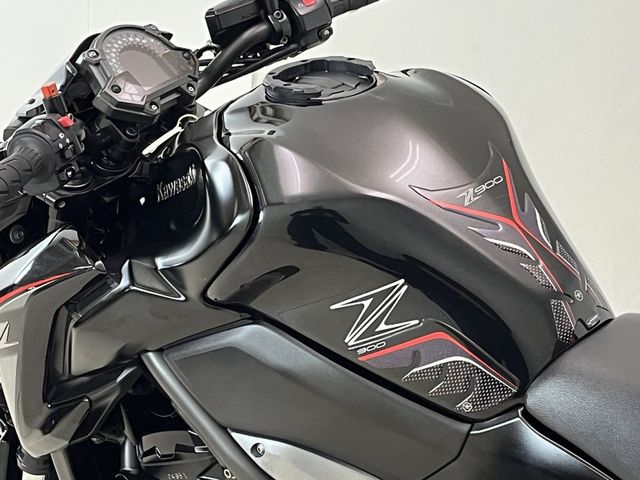 kawasaki - z900