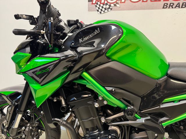 kawasaki - z900